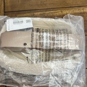 Brand NEW (with tags) Lululemon everywhere bag